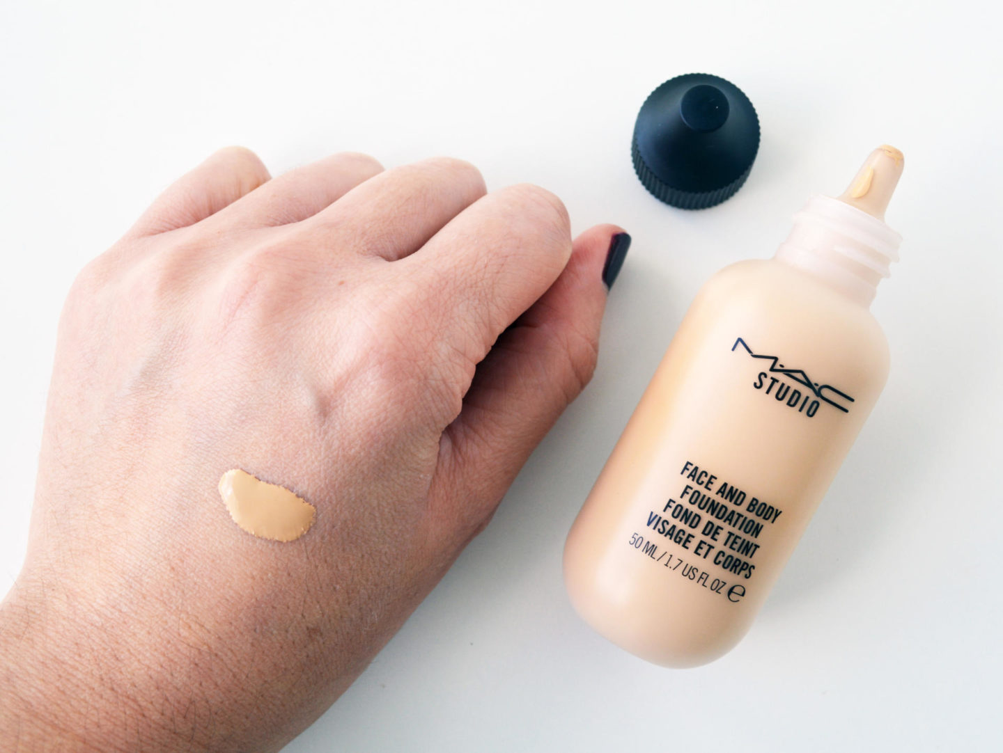 MAC Face & Body Foundation in C2 