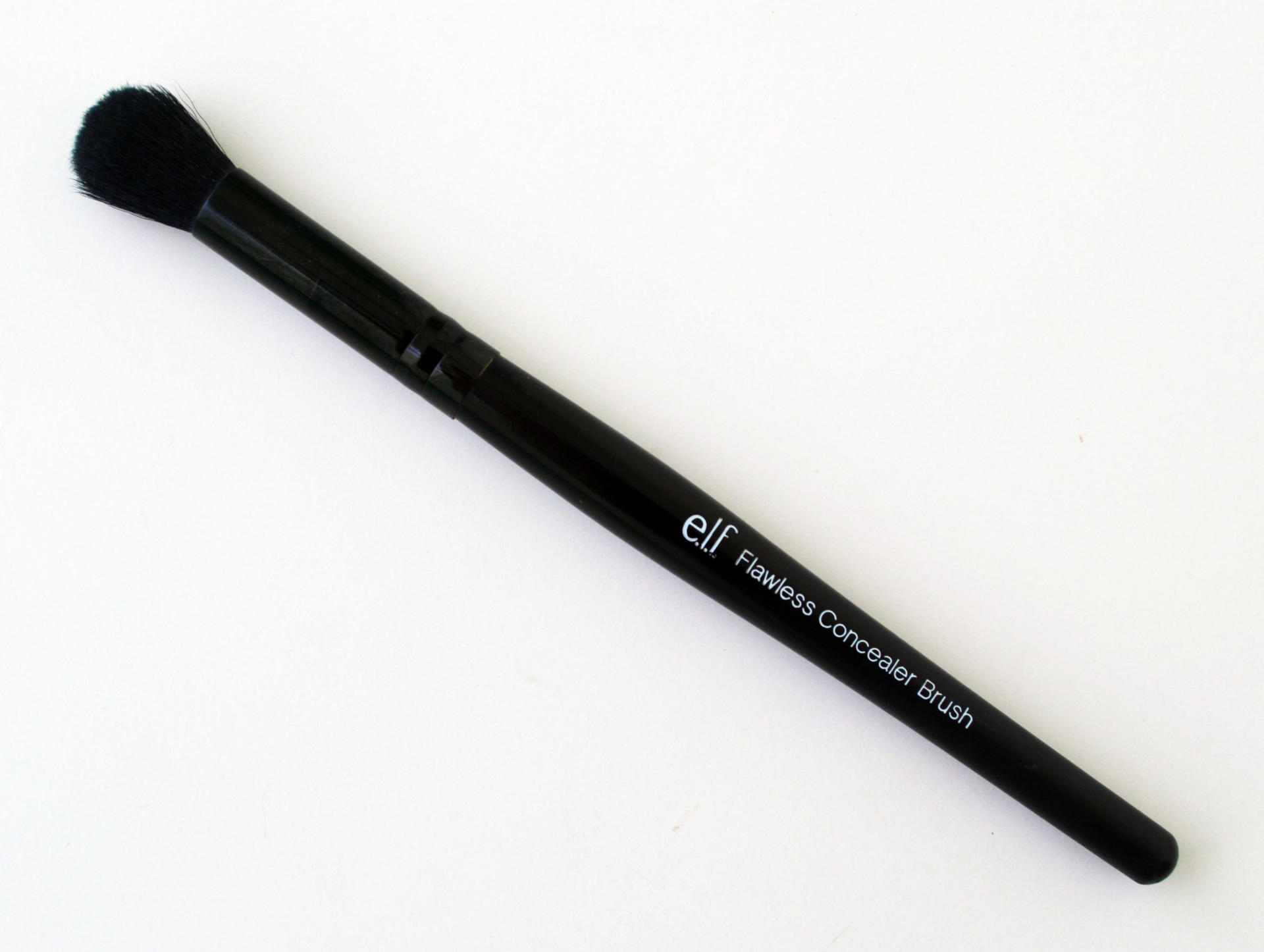 e.l.f. Flawless Concealer Brush 