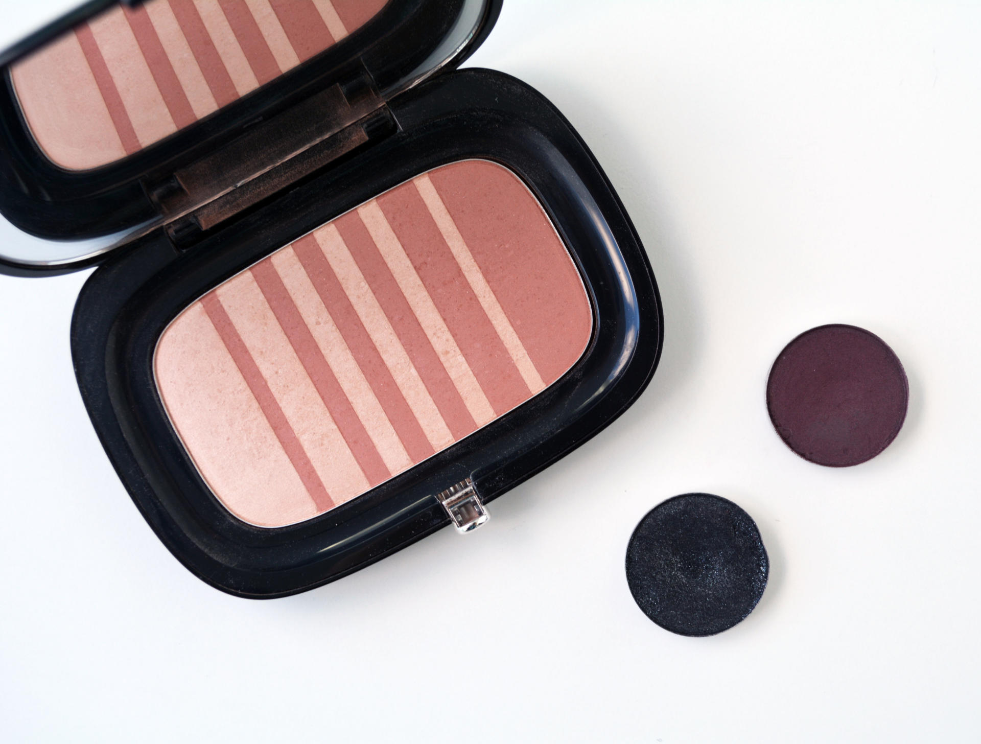 Marc Air Blush Soft Glow Duo in 506 Flesh & Fantasy