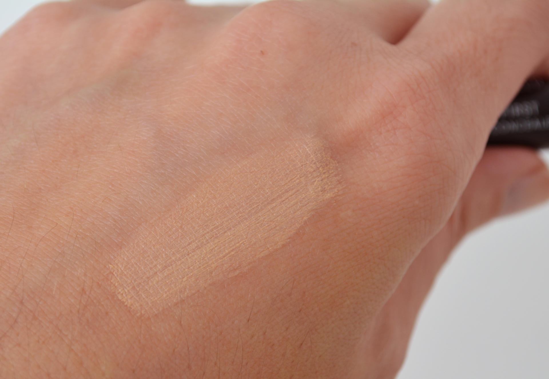 Laura Geller Filter First Luminous Concealer