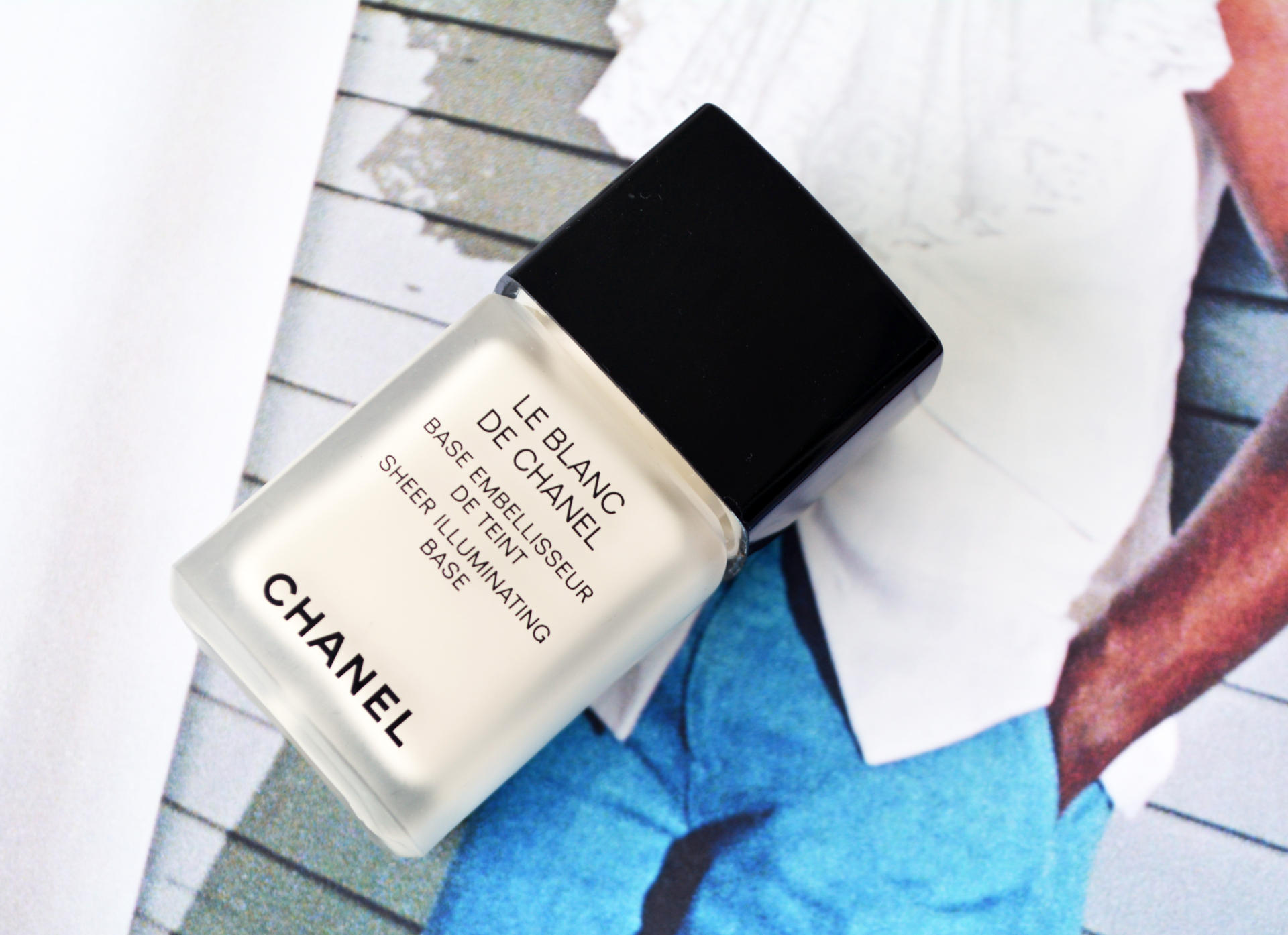 Le Blanc De Chanel Multi-Use Illuminating Base