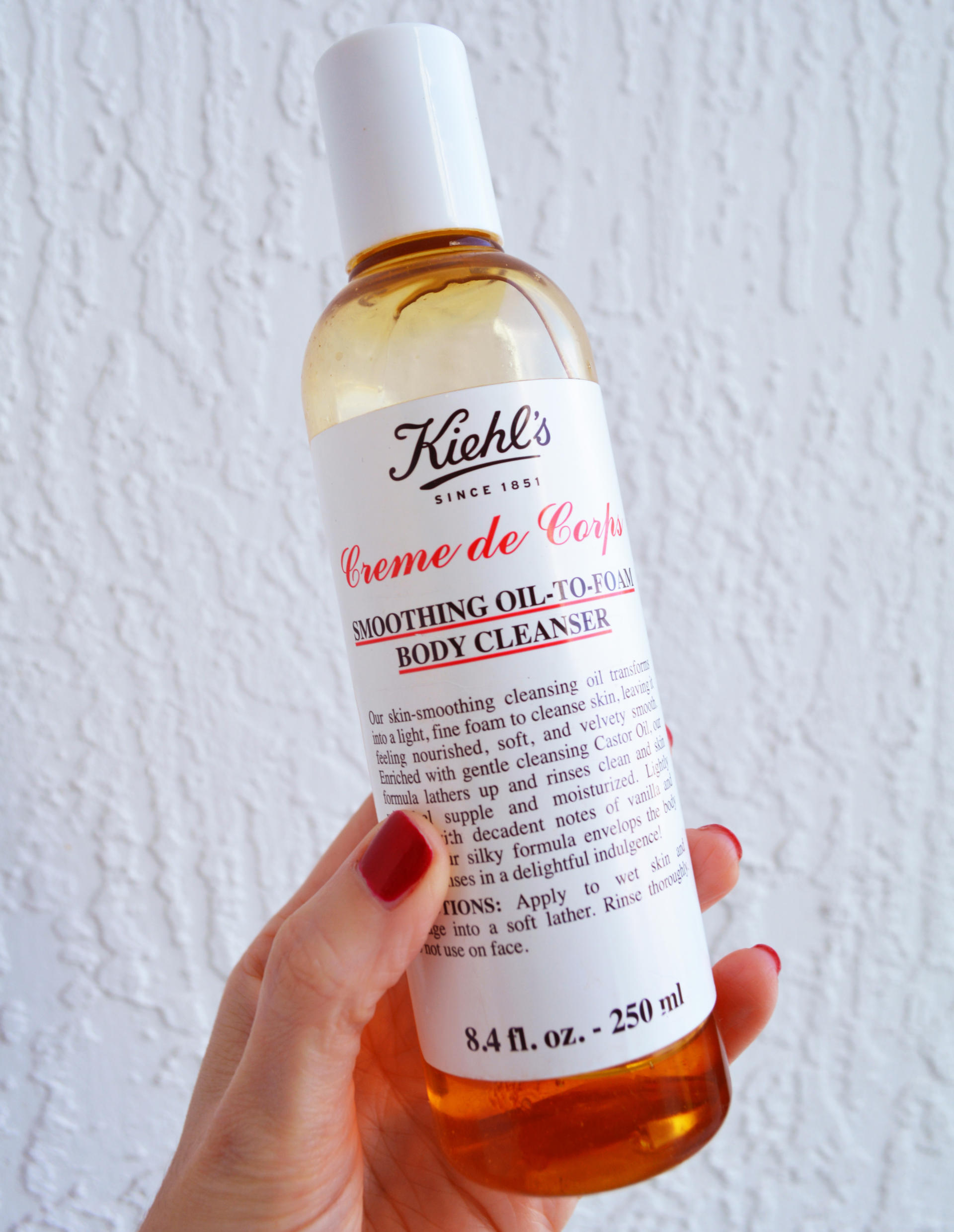 Kiehl's Creme de Corps Smoothing Oil-To-Foam Body Cleanser